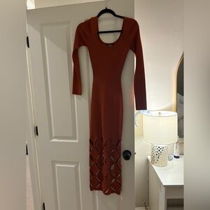 Long sleeve stretchy fitted midi dress